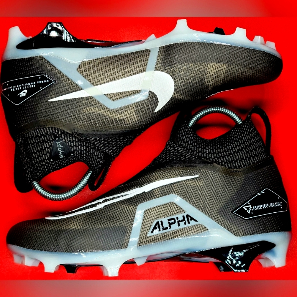 Nike Alpha Menace Elite 3 Black/White Football Cleat Sz 9.5 Men